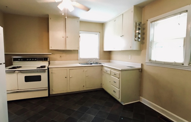 1 bed, 1 bath, $1,250