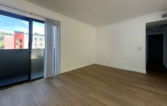 VAN - Van Nuys Apartments