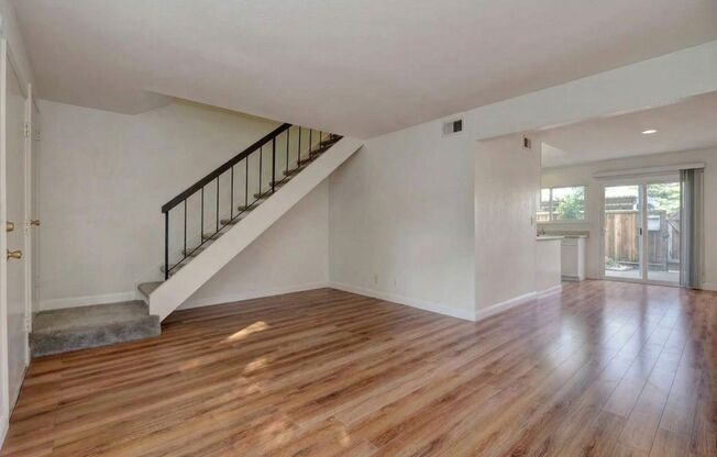 Modern 2-Bedroom Townhome in Peaceful Redwood Community