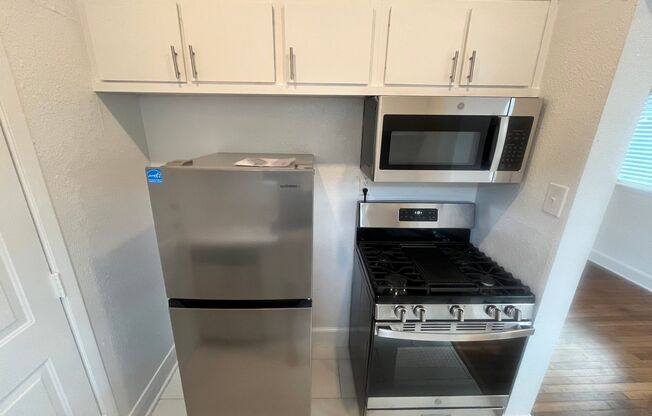1 bed, 1 bath, 800 sqft, $1,499, Unit 1526-01