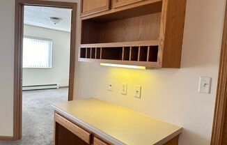 1 bed, 1 bath, $940, Unit 104