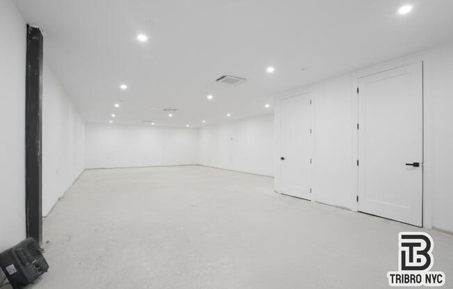 3 beds, 1 bath, $9,000, Unit 1A