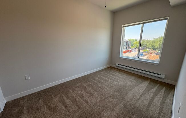 1 bed, 1 bath, 562 sqft, $1,450, Unit 5117-202