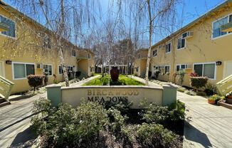 2733 San Jose Way