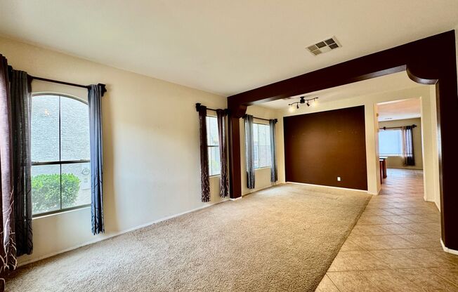 SUMMERLIN POOL HOME WITH SOLAR POWER, 4 BEDROOMS, 3 FULL BATHS!