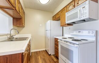 2 beds, 2 baths, $1,900