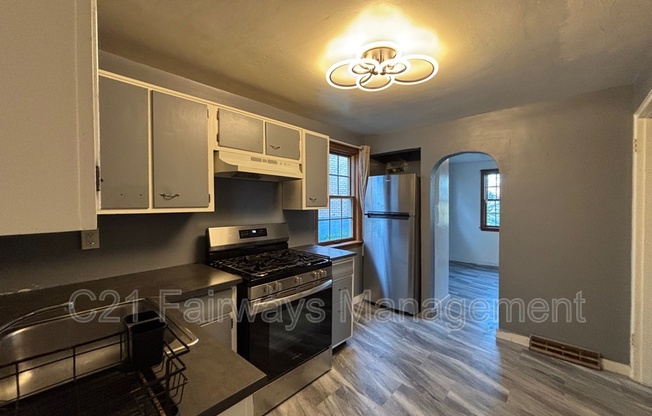 236 HIGHLAND AVE