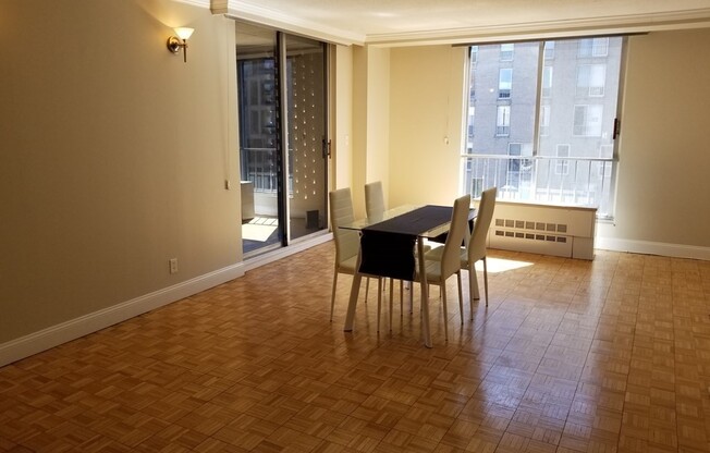 2 beds, 2 baths, 1,005 sqft, $4,200, Unit 601