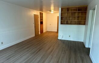 2 beds, 1 bath, 858 sqft, $1,395, Unit 1210 S. Watson St.