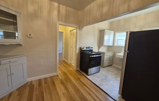 1 bed, 1 bath, $1,575, Unit 11