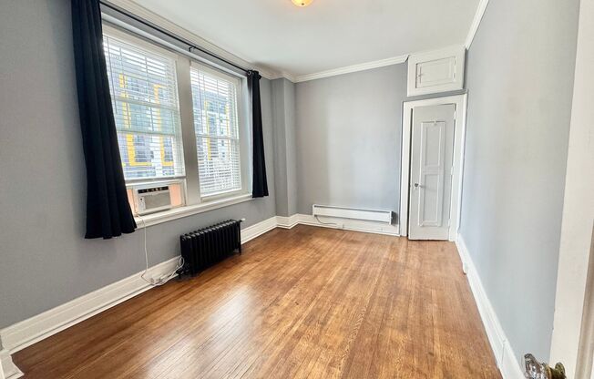 1 bed, 1 bath, $1,095, Unit 215