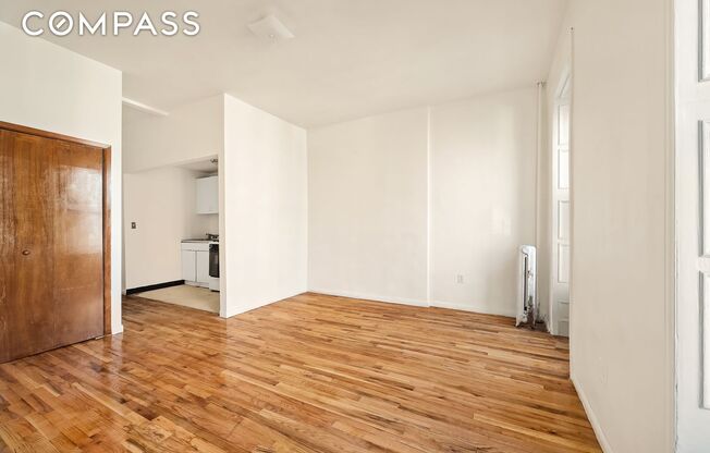 1 bed, 1 bath, 750 sqft, $2,525, Unit 3