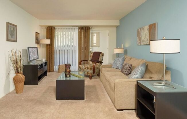 2 beds, 1 bath, 730 sqft, $1,205, Unit 4603-B