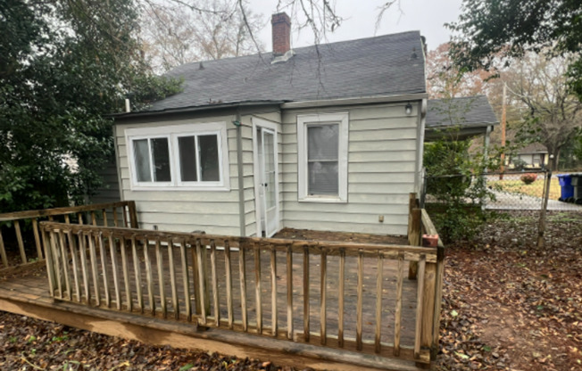 2 beds, 1 bath, $1,495