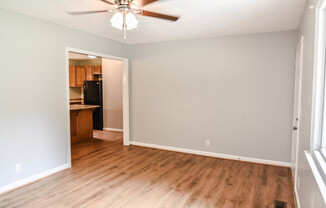 3 beds, 1 bath, $1,250