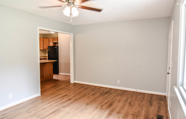 3 beds, 1 bath, $1,250