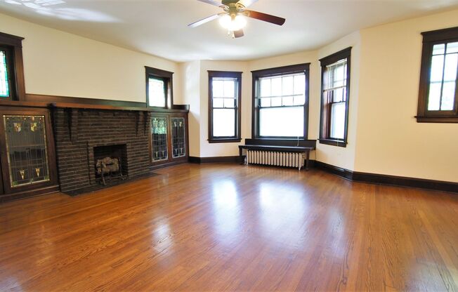 2823 Logan LLC