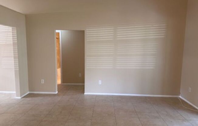 2 beds, 2 baths, $1,600