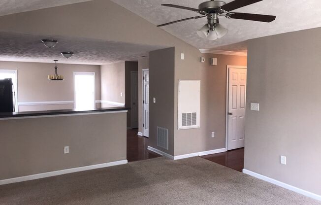 3 beds, 2.5 baths, $1,900