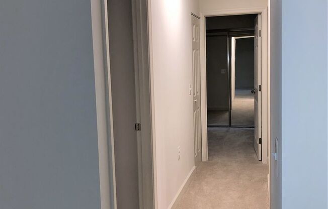 2 beds, 2 baths, 1,000 sqft, $2,725, Unit 1804WL-201