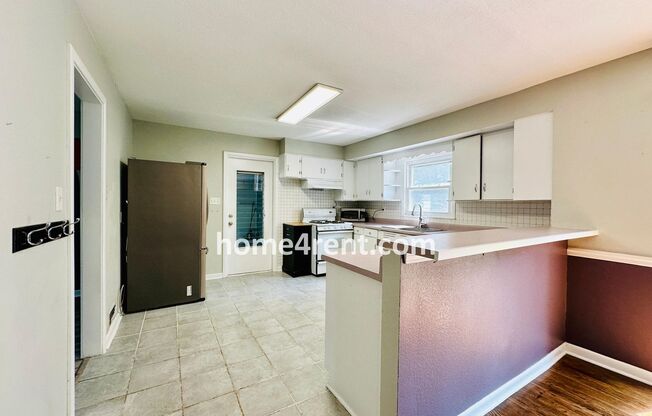 2 beds, 1.5 baths, $1,349