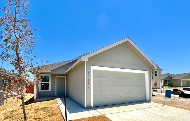 Charming Single-Story Home in Mission del Lago