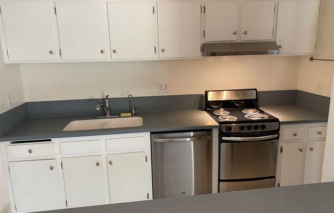 1 bed, 1 bath, $2,300, Unit # 241
