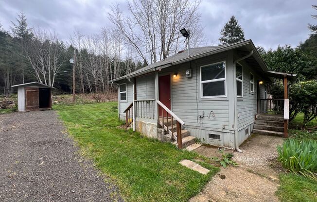 2 Bedroom/ 1 Bath Unit in Mapleton, OR- Available NOW!!