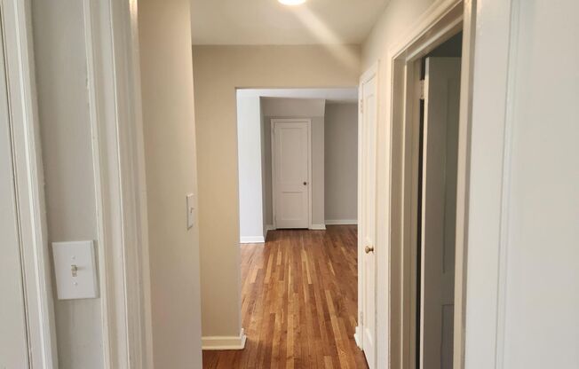 2 beds, 1 bath, 897 sqft, $2,335, Unit A-03