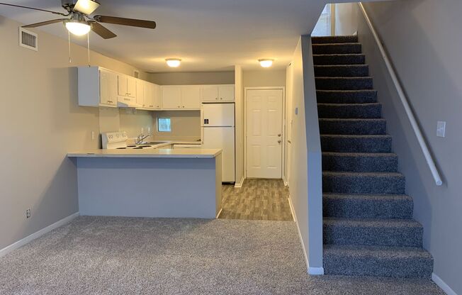 1 bed, 1 bath, 790 sqft, $1,298, Unit 86H