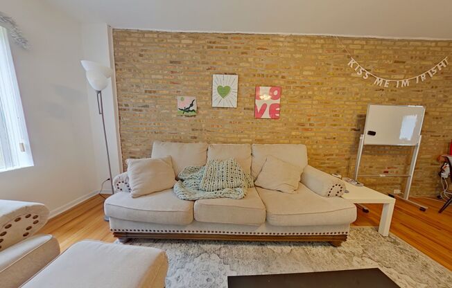 2 beds, 1 bath, 850 sqft, $2,900, Unit 1315 2A