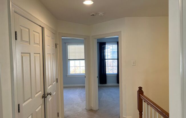 3 beds, 2.5 baths, $3,000