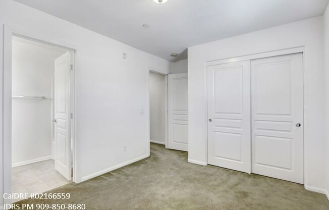 3 beds, 3.5 baths, $3,095, Unit UNIT 6