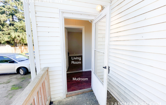 1124 Quarry Ave NW