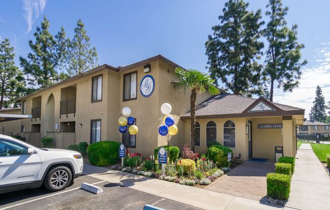 3 beds, 2 baths, $1,750, Unit 243