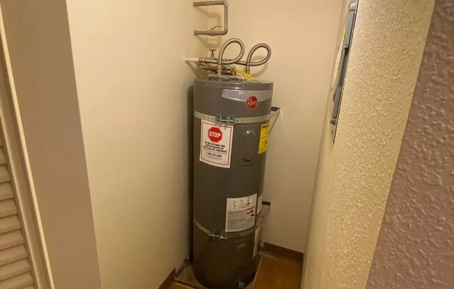 1 bed, 1 bath, 700 sqft, $1,475, Unit 0019