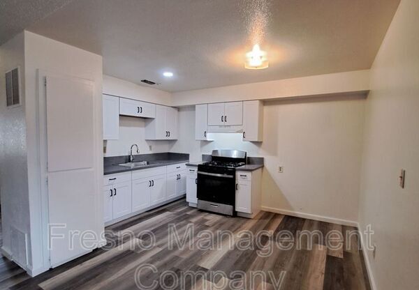 4422 E SIERRA MADRE AVE