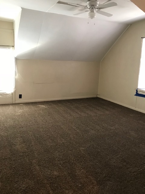 1 bed, 1 bath, $495, Unit 105