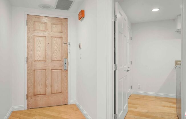 2 beds, 3 baths, 2,018 sqft, $6,800, Unit 305