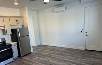 1 bed, 1 bath, 518 sqft, $1,300, Unit 103