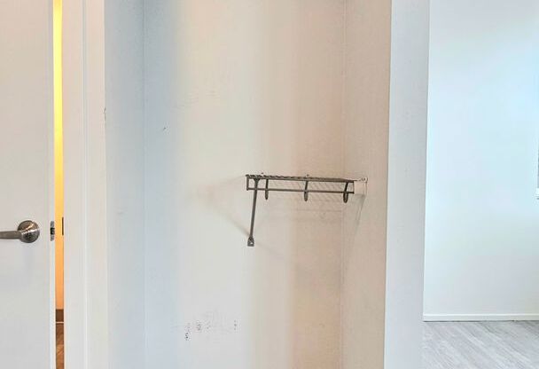 Studio, 1 bath, 197 sqft, $915, Unit 407