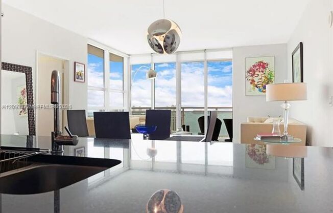 2 beds, 2.5 baths, $6,500, Unit # 3710