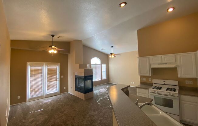 2 bed townhome in Henderson