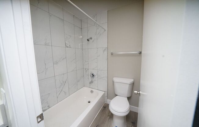 1 bed, 1 bath, $1,095