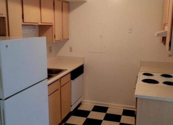 1 bed, 1 bath, $1,150, Unit C-4