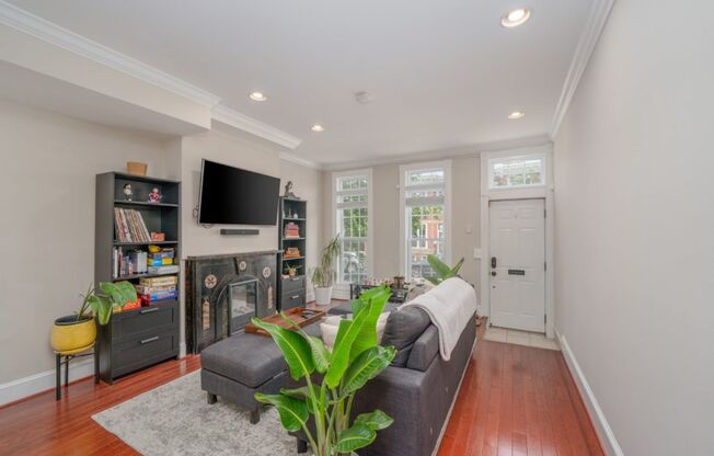 129 W. Ostend St./3 Bedroom, 2.5 Bath in Federal Hill