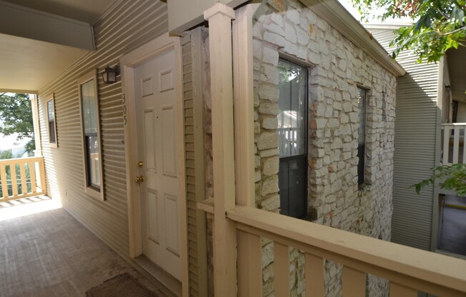 4401 Speedway- Free Cable and Internet-Available for August!