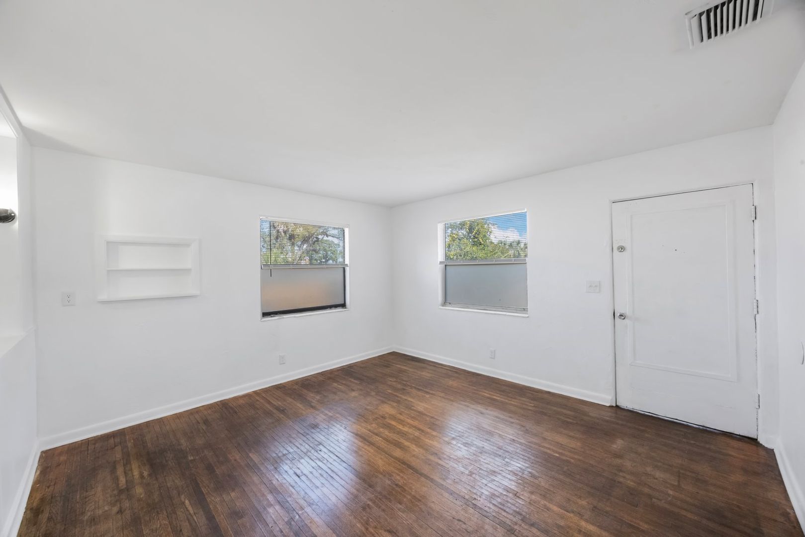 Large 3bdrm/1bath  ** Section 8 OK ** Ready May 1st ****NEW PHOTOS COMING SOON****