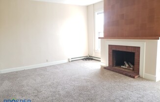 2 beds, 1 bath, $1,000, Unit 202 2nd Floor