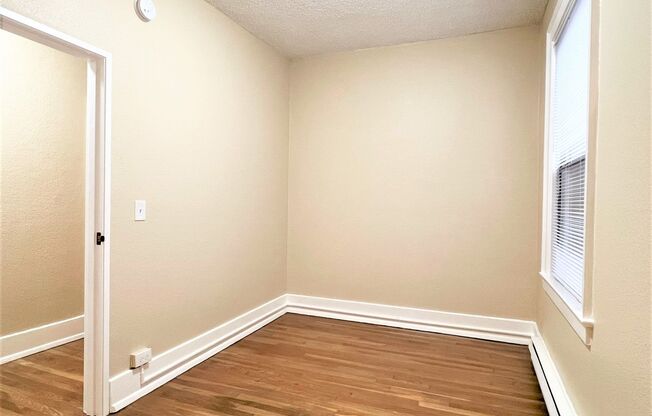 1 bed, 1 bath, 730 sqft, $1,495, Unit 216